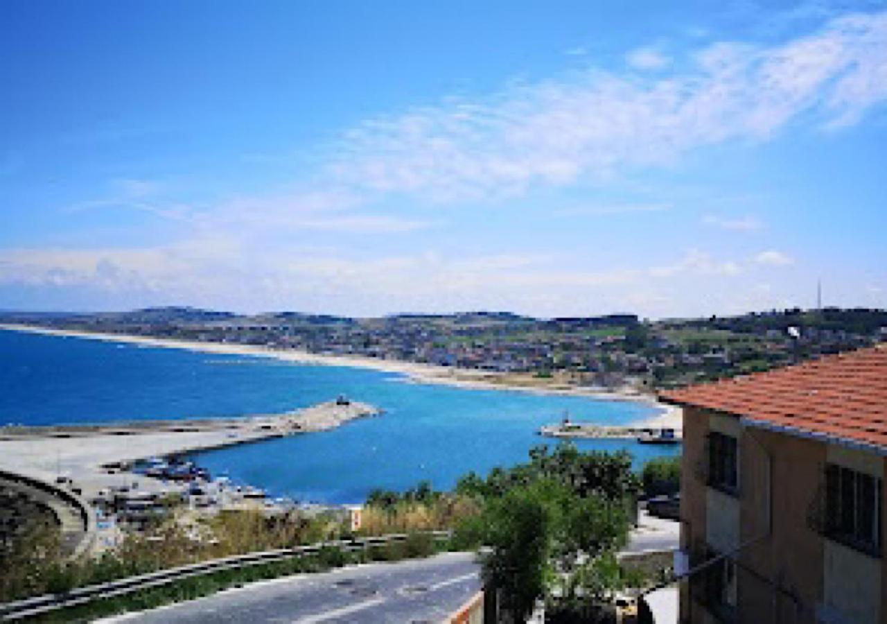 Deniz Kiyisina Sahip Oda Arnavutkoy Exteriör bild